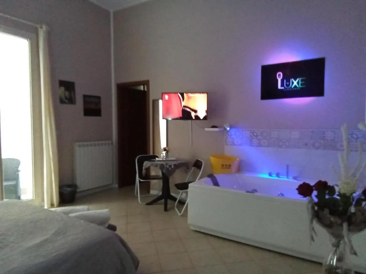 Vida Rooms Luxury contacts